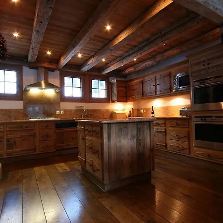 펜션 Spacious Chalet
